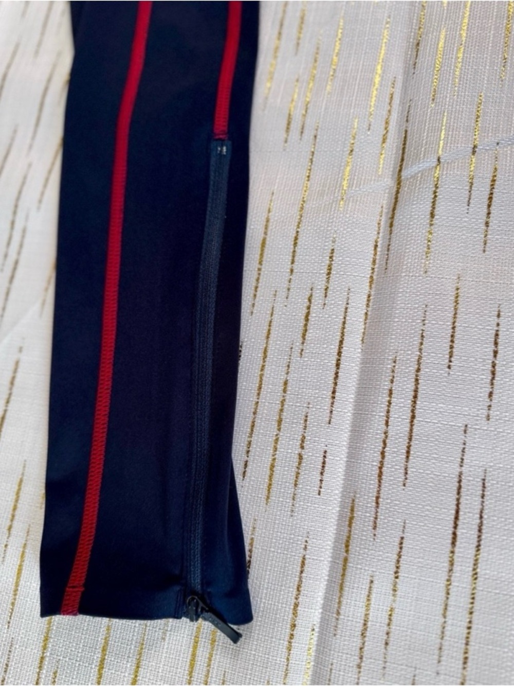 Uniqlo x JW Anderson AIRism Leggings | XS | Navy Blue - Picture 3 of 7